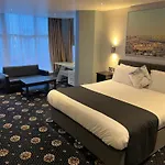 Shores Holiday Apartments