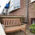 The Glyndale Hotel