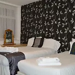 La Tour Hotel