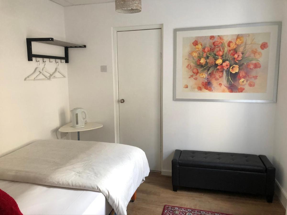 Hotel Oakwell 3*