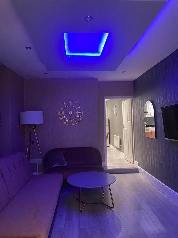 Ali's F1 Apartment *