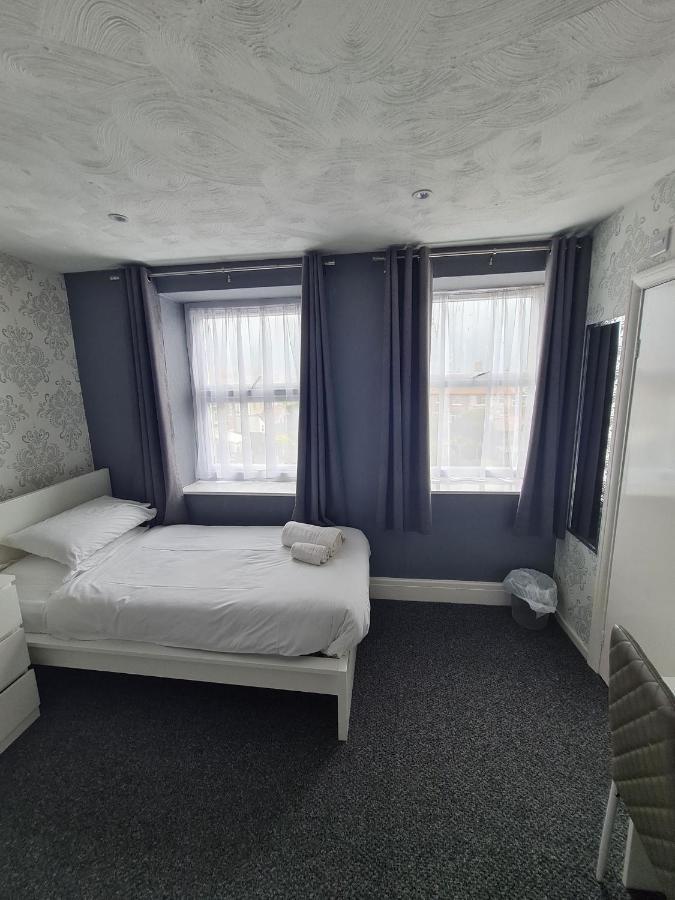 Queens Plaza Bed & Breakfast 3*
