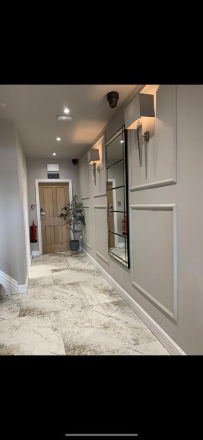 Apartment Willshaw For Families Over 25 Only