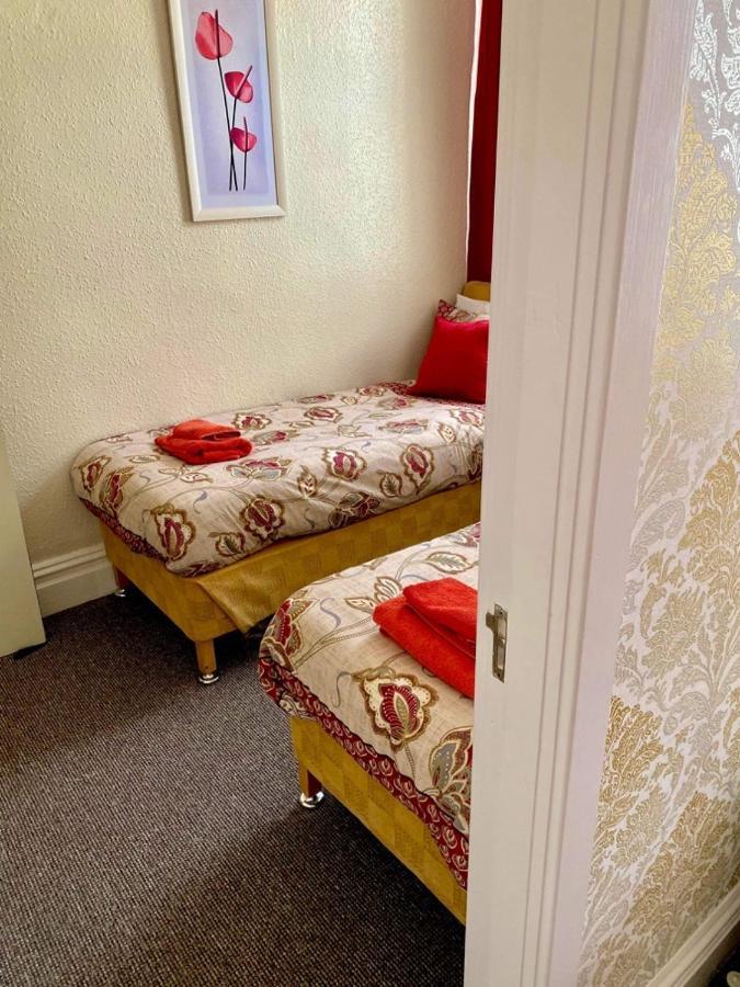 Walkden House * Blackpool