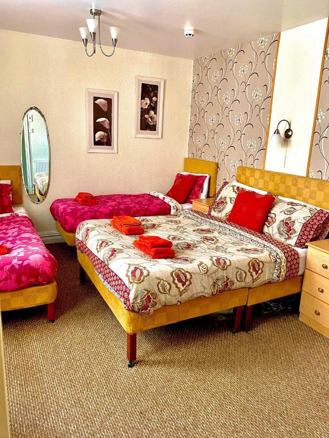 Guest house Walkden House *