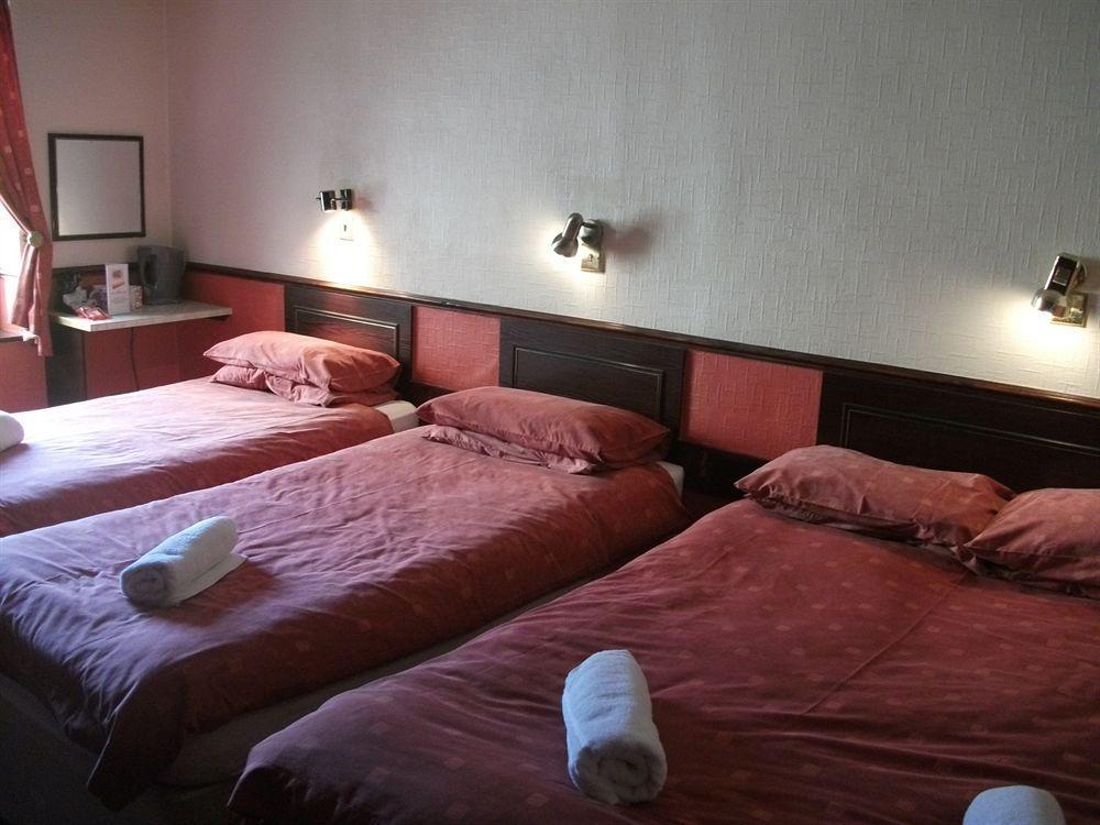 Trentham Guest house 3*