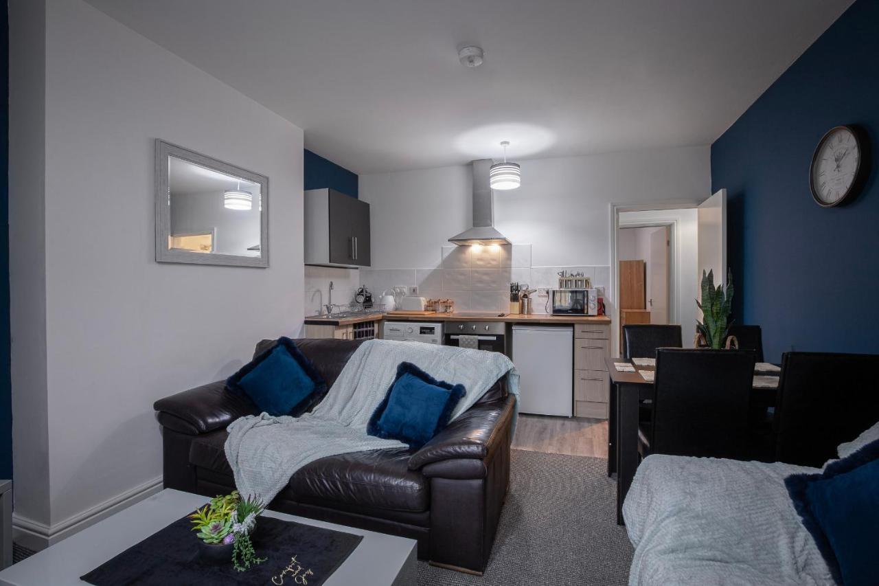 Bank Street 5 Apartment *
