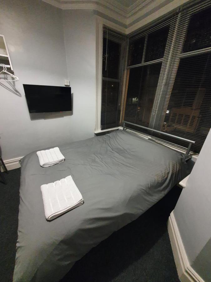 North Close To Station With Free Parking Guest house Blackpool