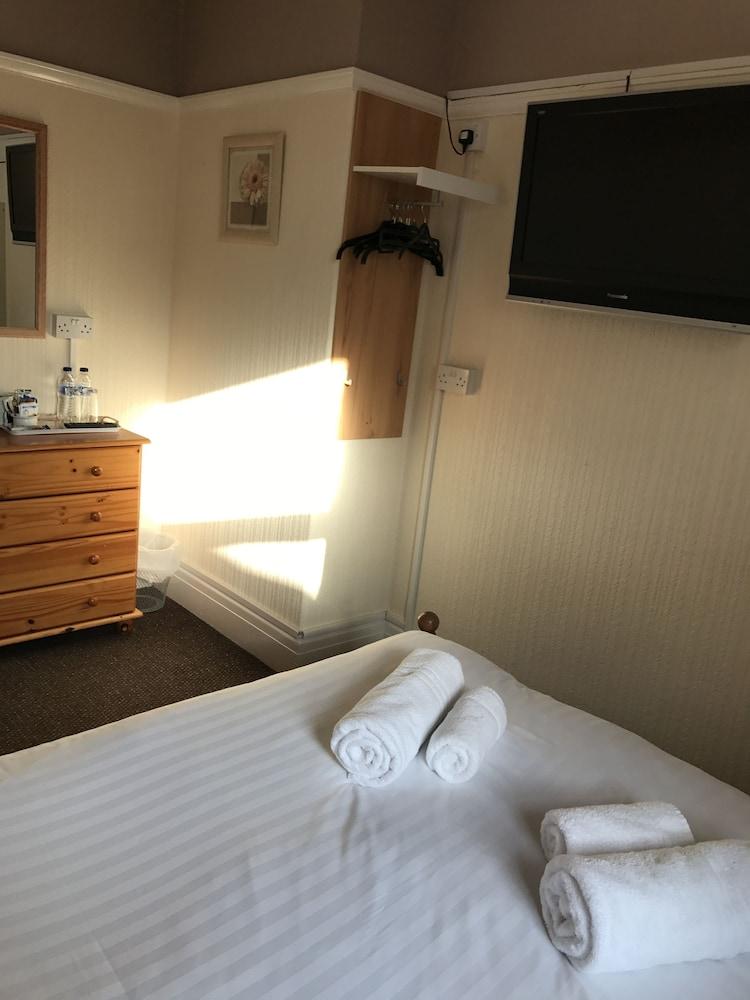 Queens Plaza Bed & Breakfast 3*