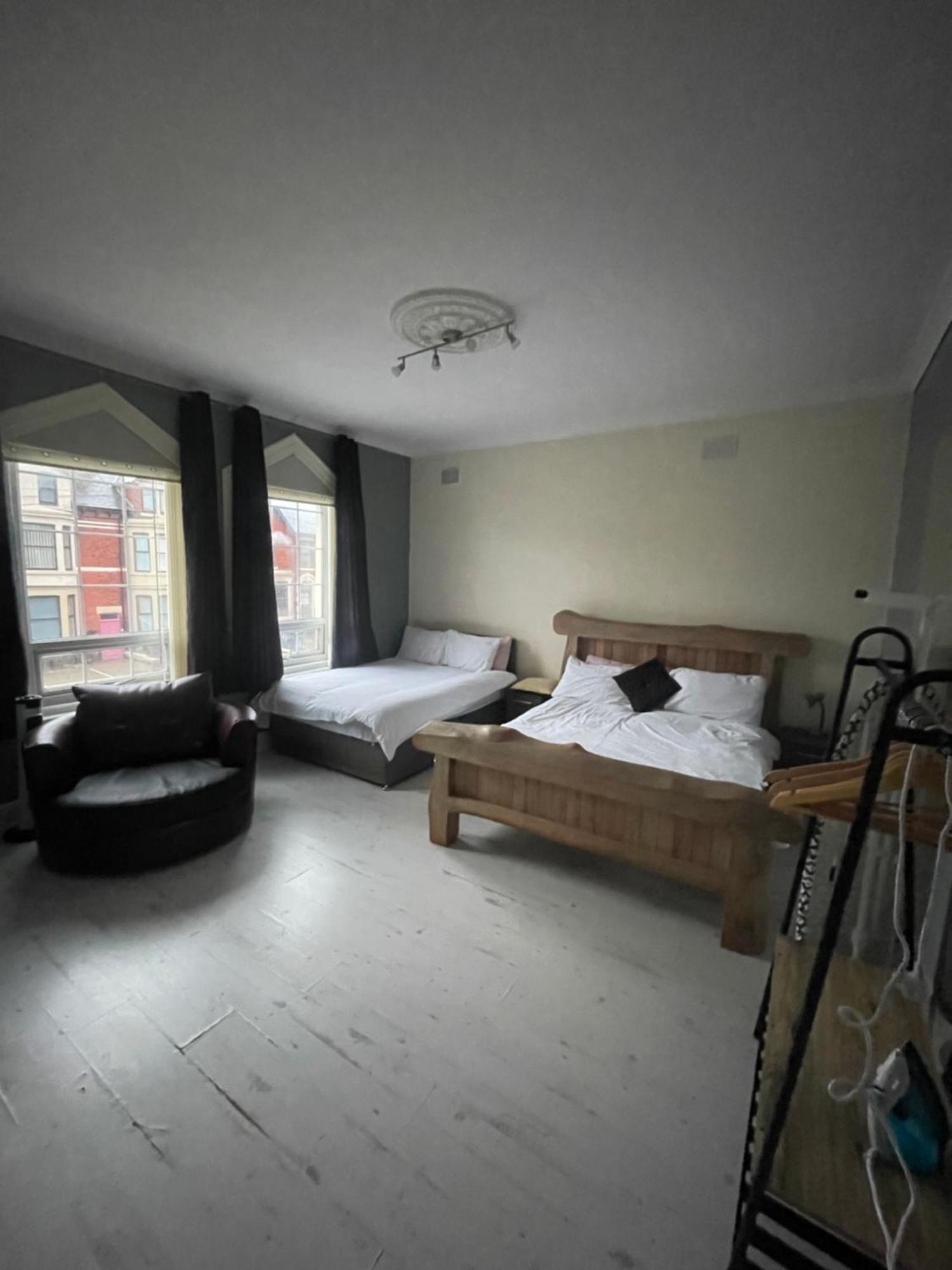 Guest house Valencia Blackpool