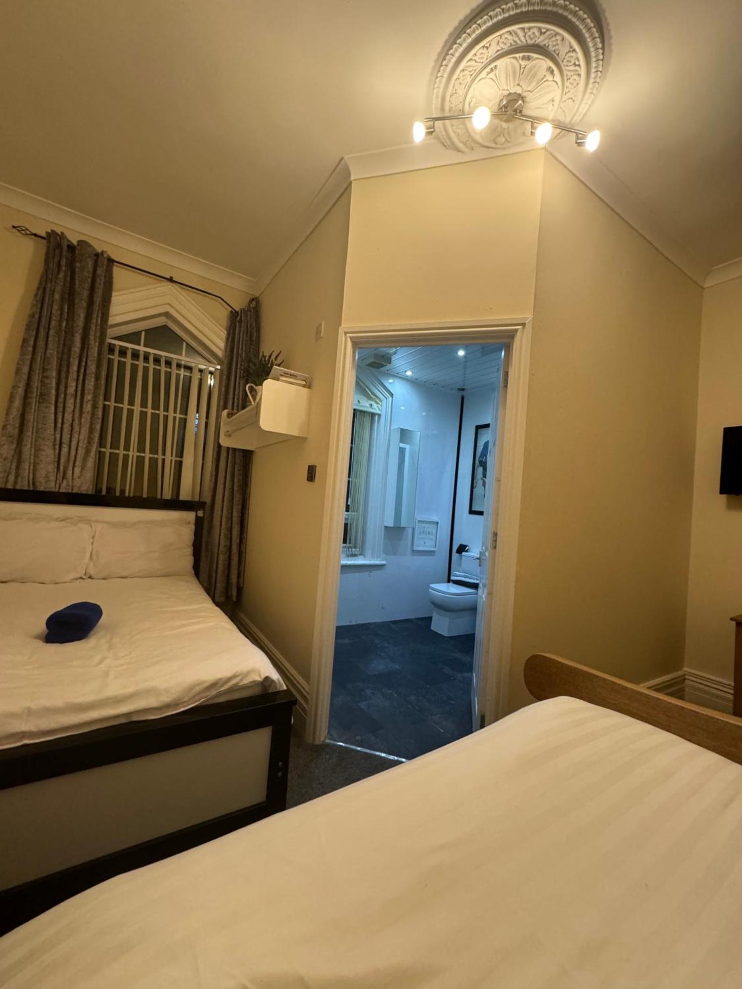Guest house Valencia Blackpool