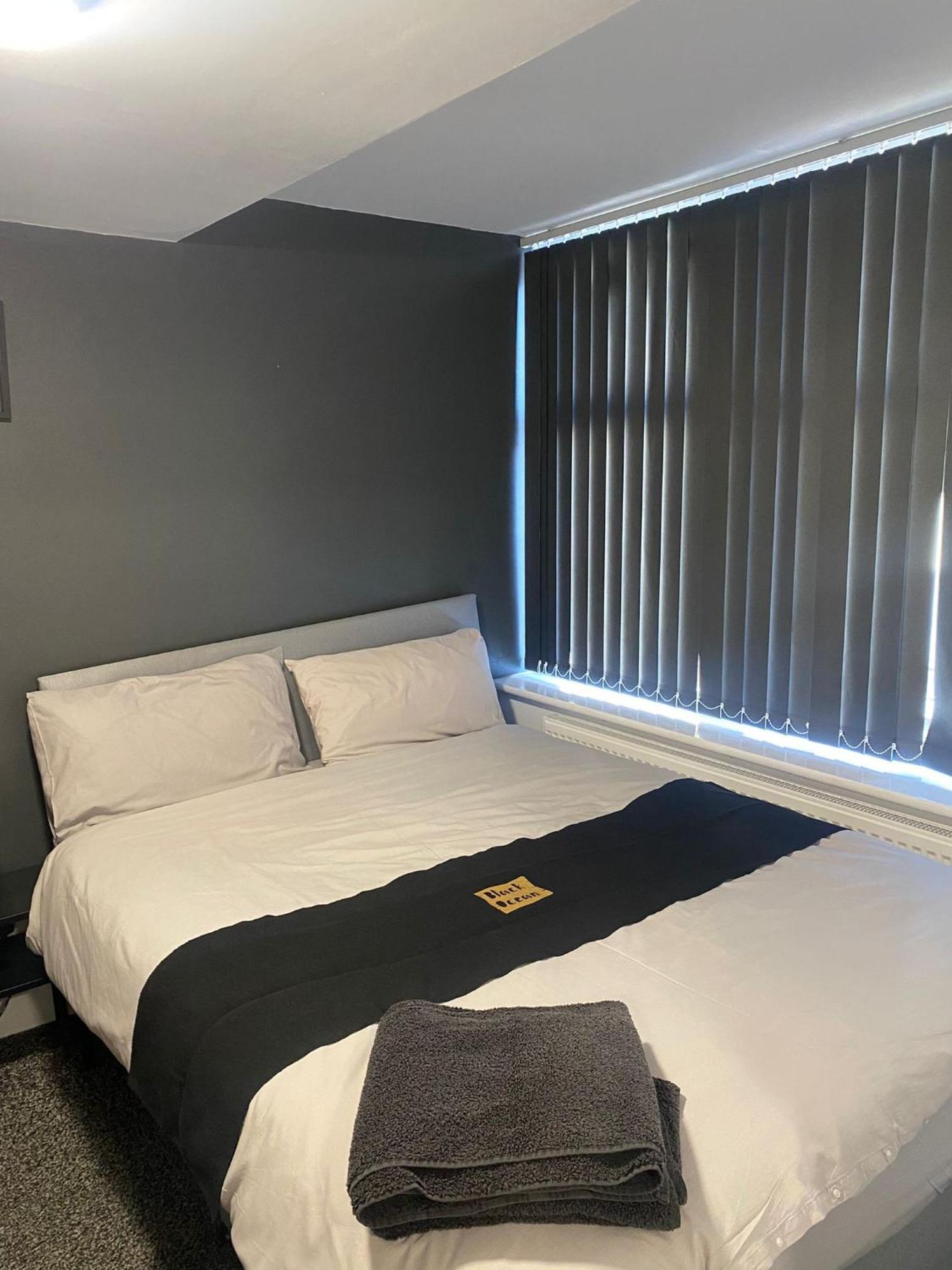 Black Ocean Aparthotel