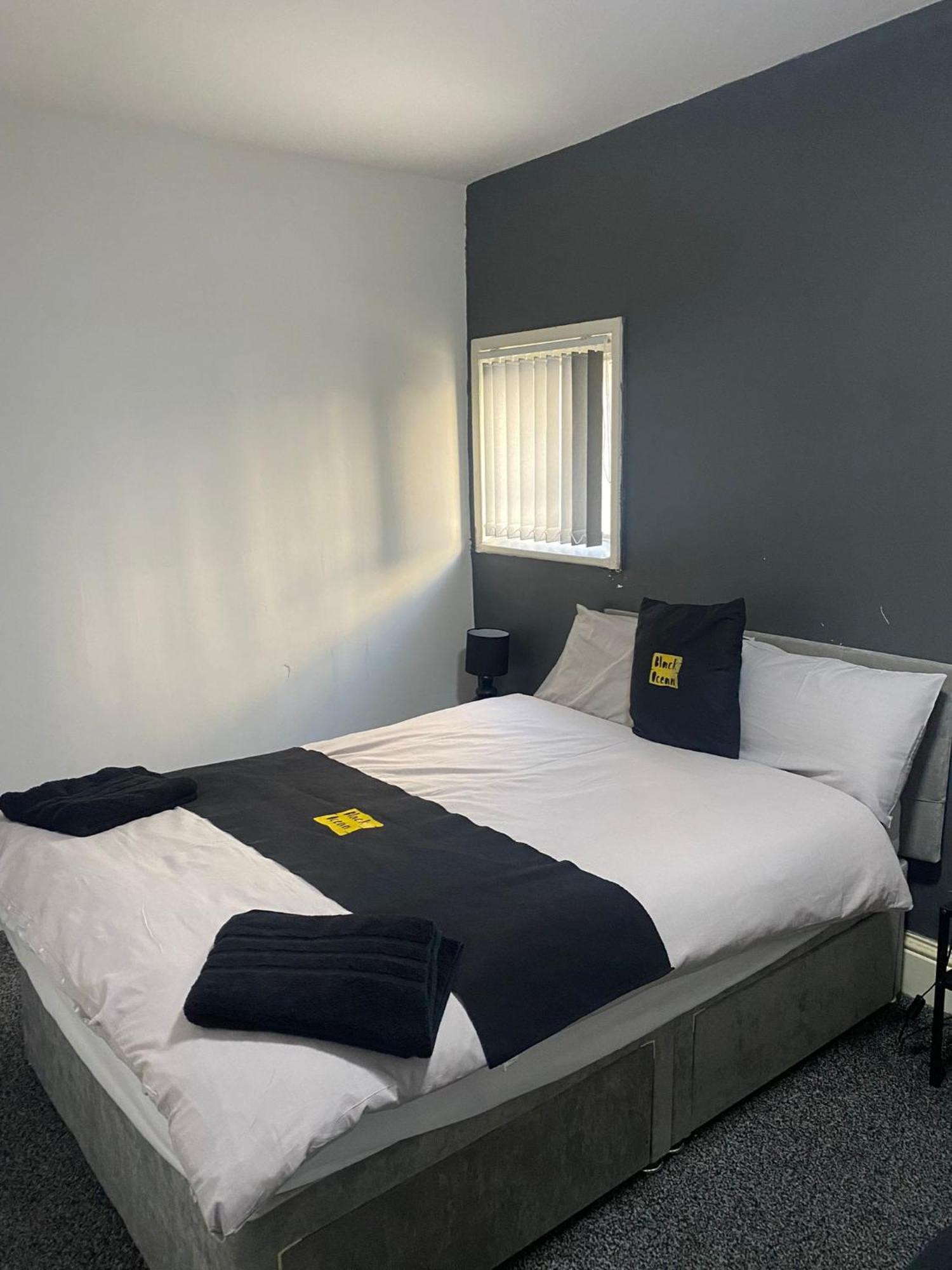 Aparthotel Black Ocean