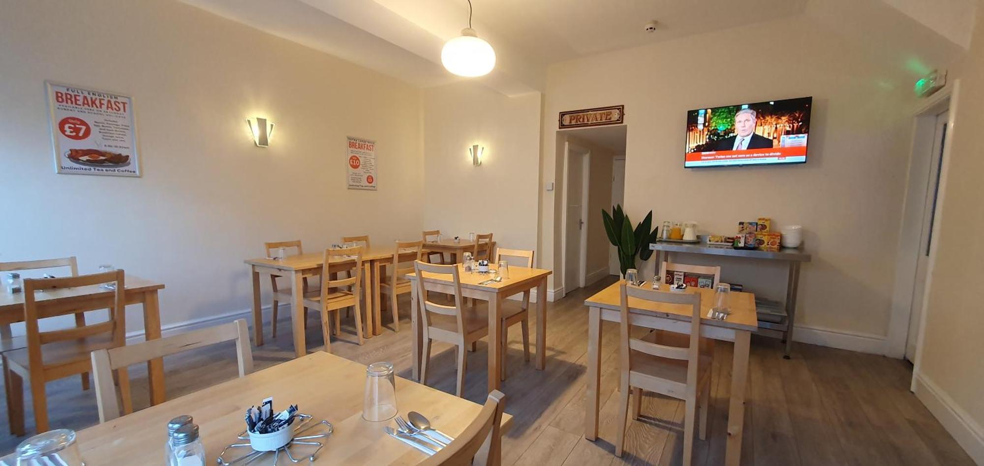 North Close To Station With Free Parking