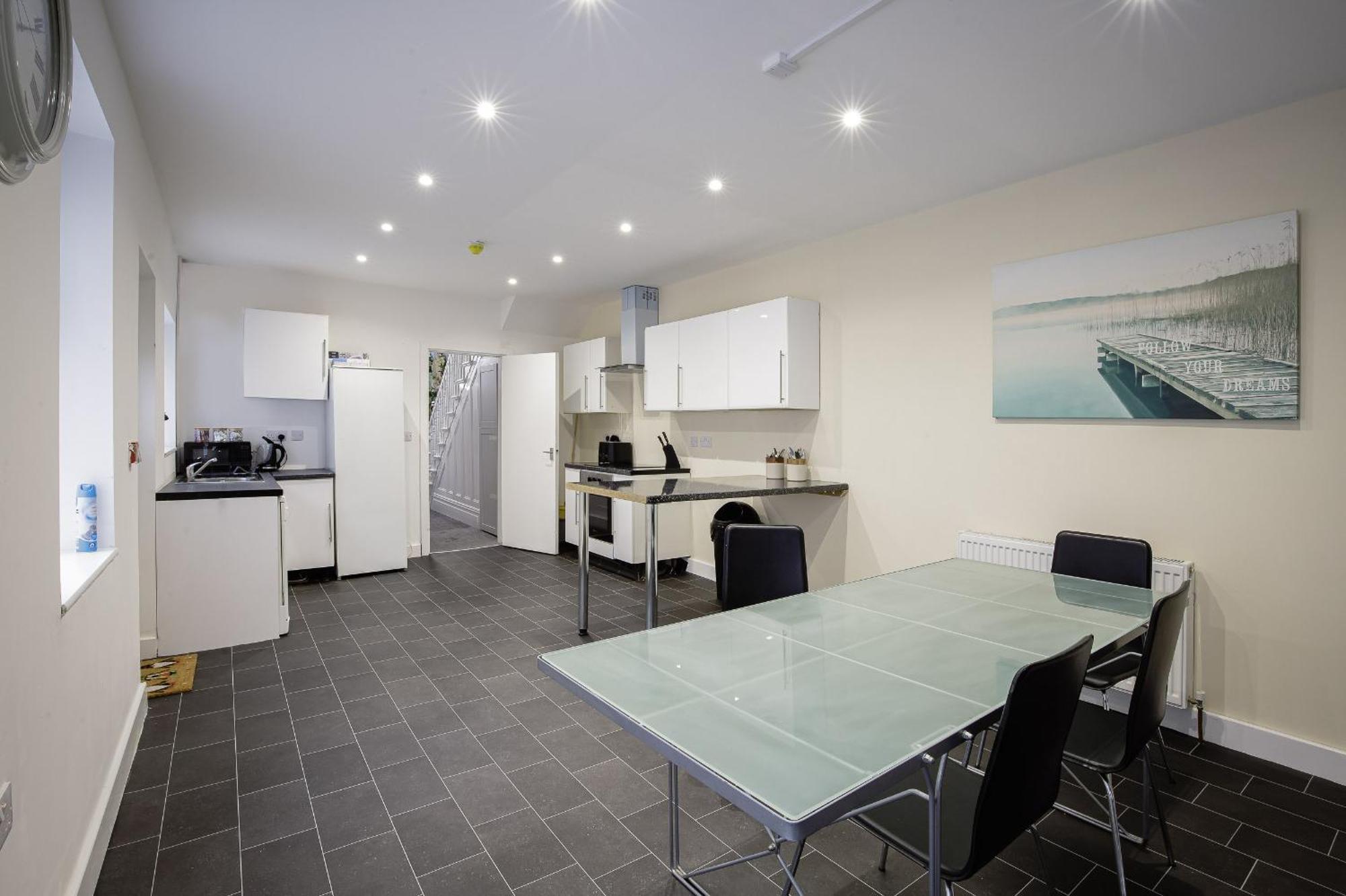 Holiday home Abode - Shaw Heights *
