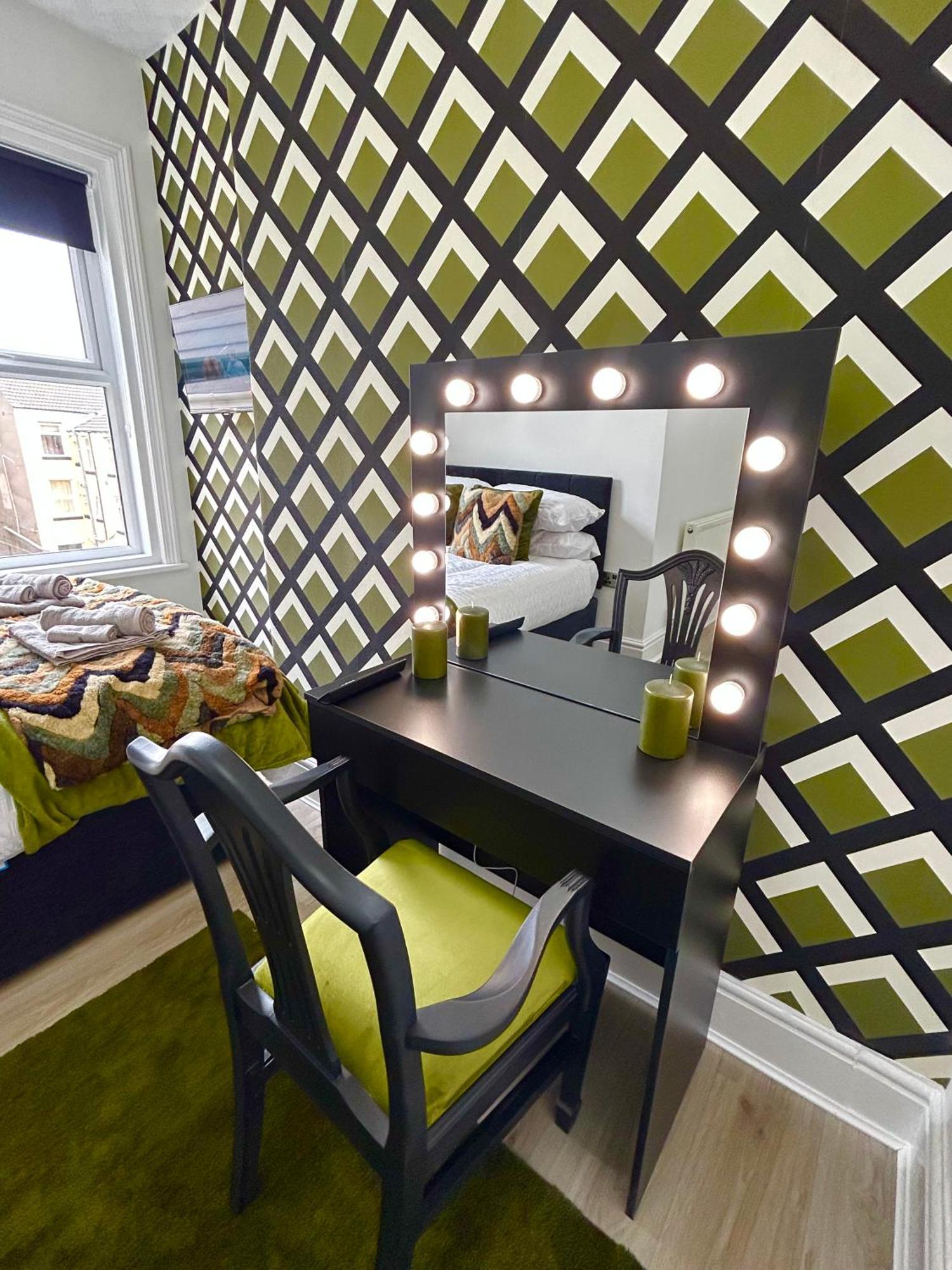 New - The Fun House - Private Nightclub Holiday home *