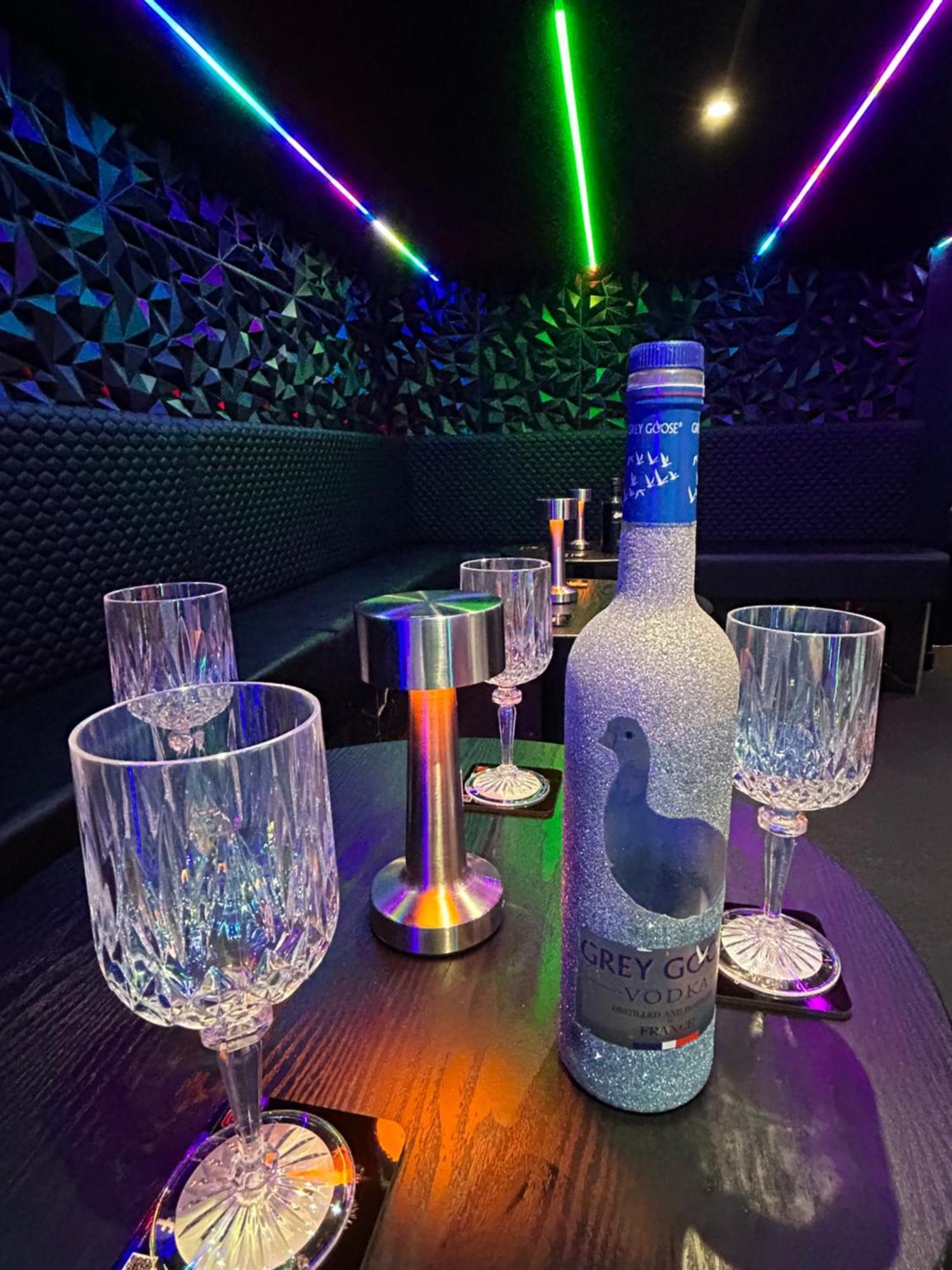 Holiday home New - The Fun House - Private Nightclub