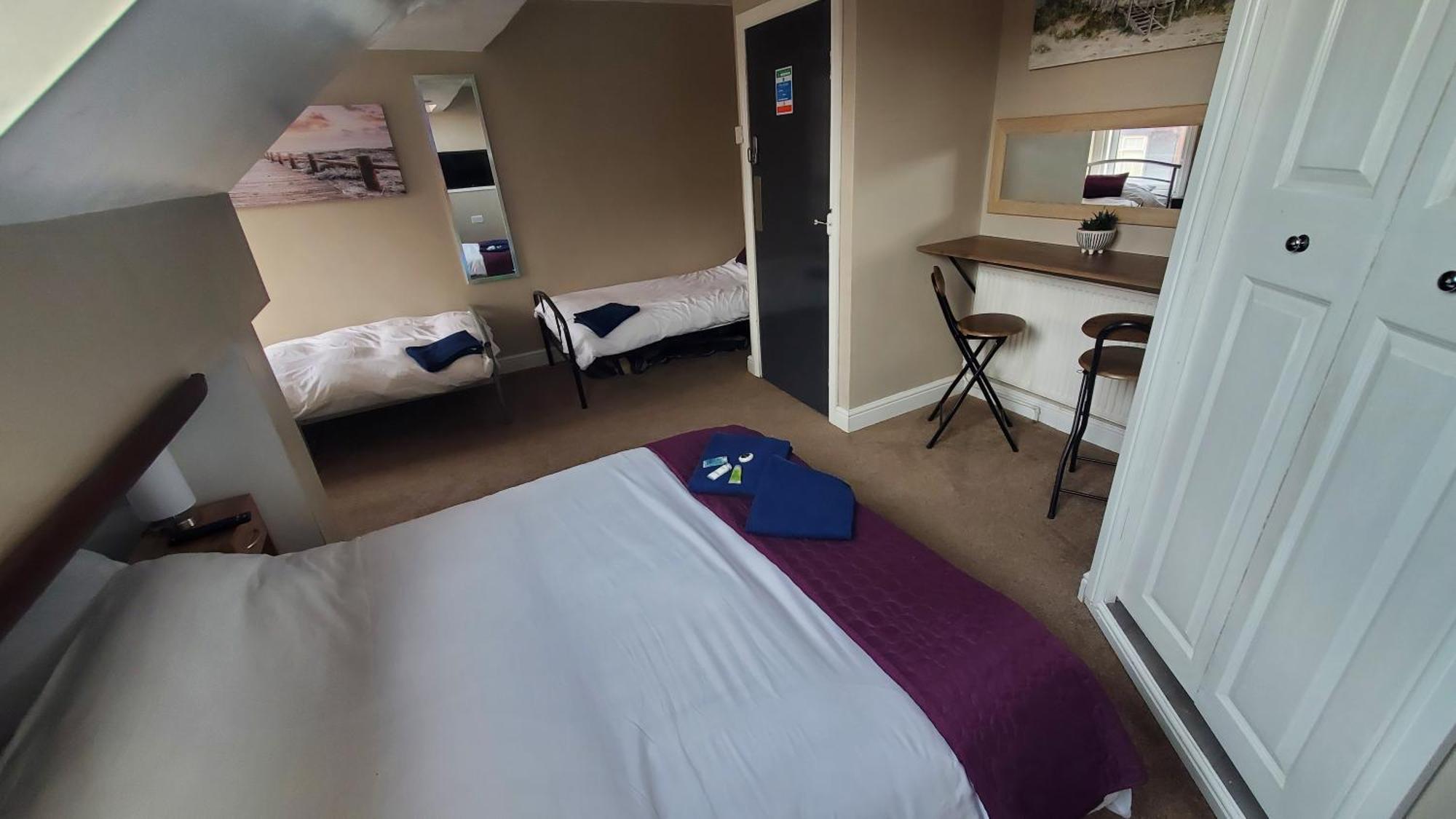 Leecliff Guest house Blackpool