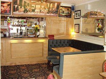 The Libra - Adults Only With Carpark Guest house