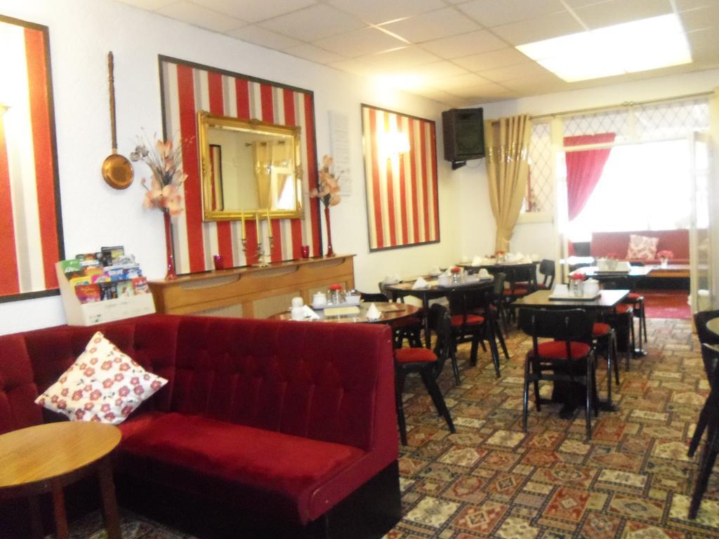 Ardsley Hotel