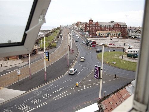 Rose And 3* Blackpool