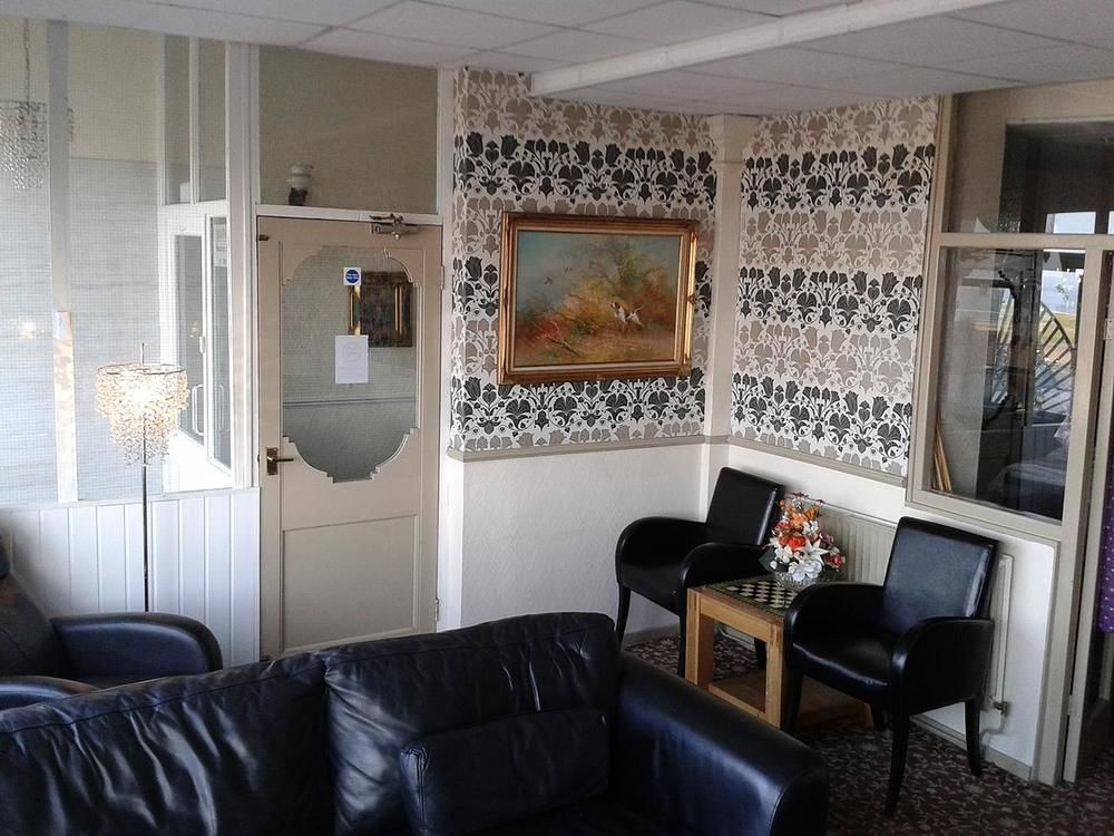 Oakwell Hotel