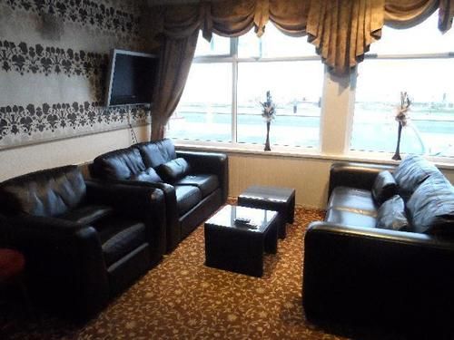 Oakwell Hotel 3*