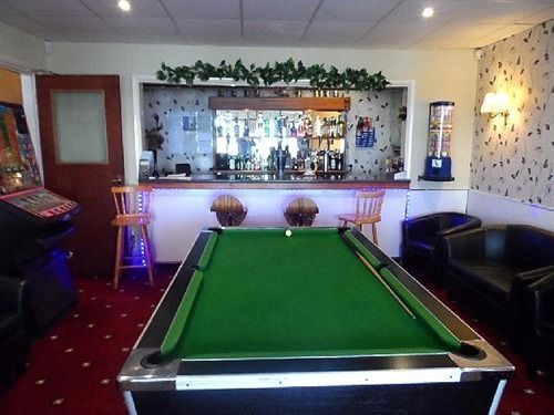 Oakwell Hotel