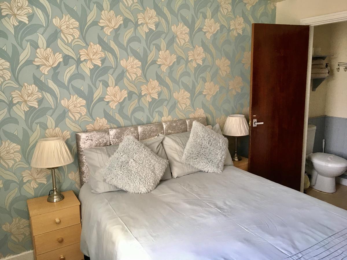 Guest house Greenmount Hotel 3*