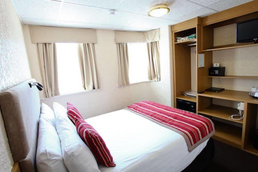 Clifton Court Hotel 2*