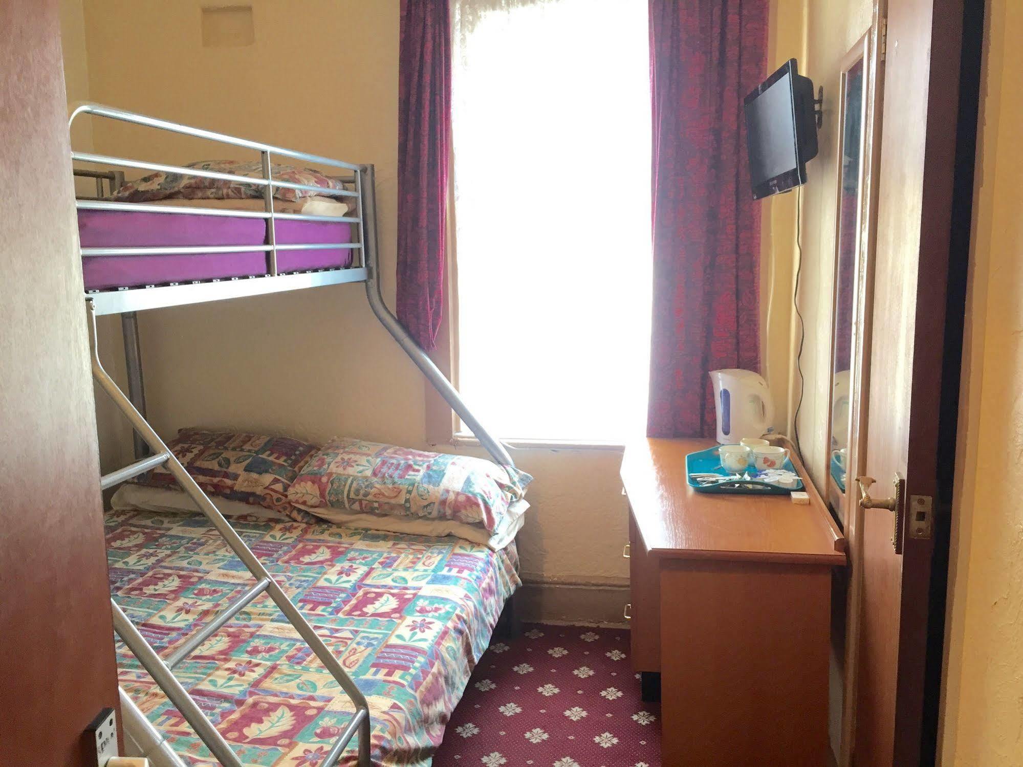 Hotel The Stone House 2*