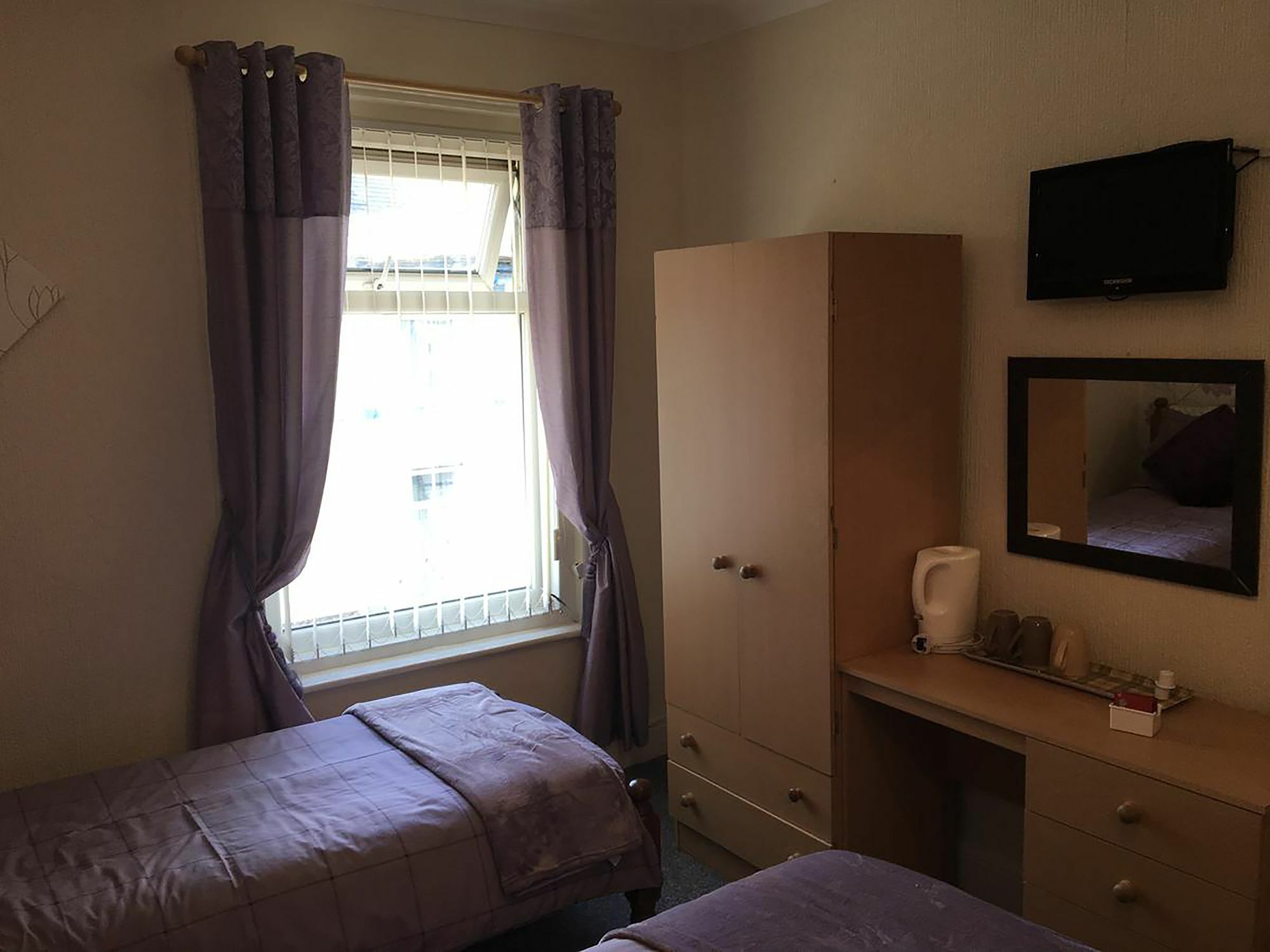 Greenmount Hotel Guest house 3*