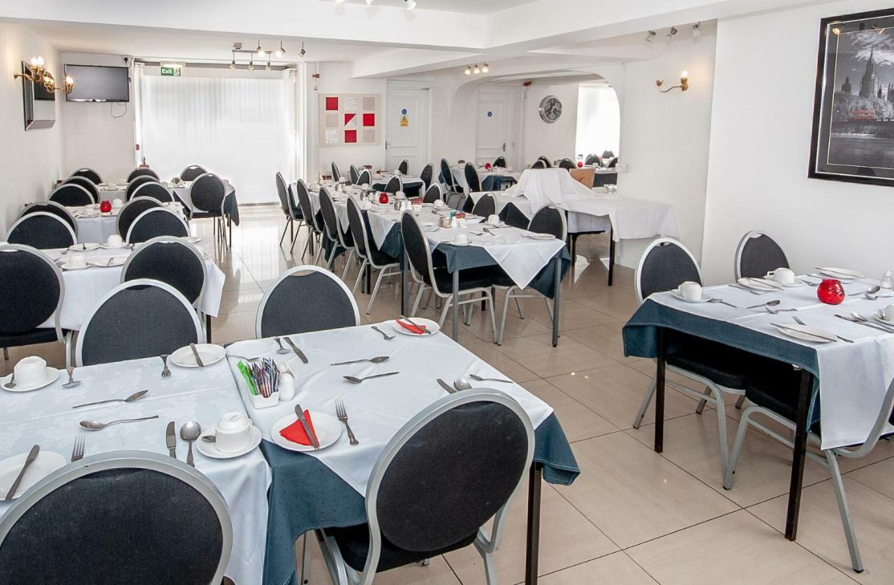 La Tour Hotel
