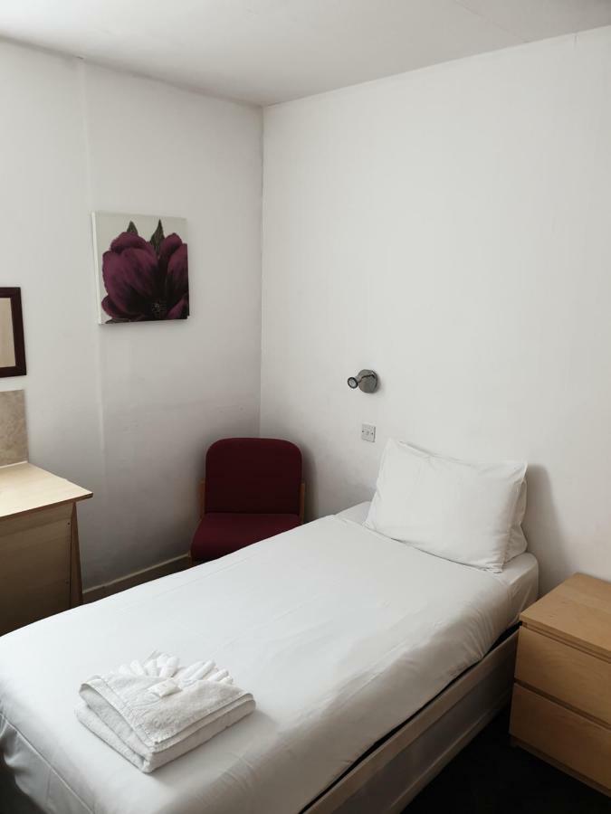 La Tour Hotel