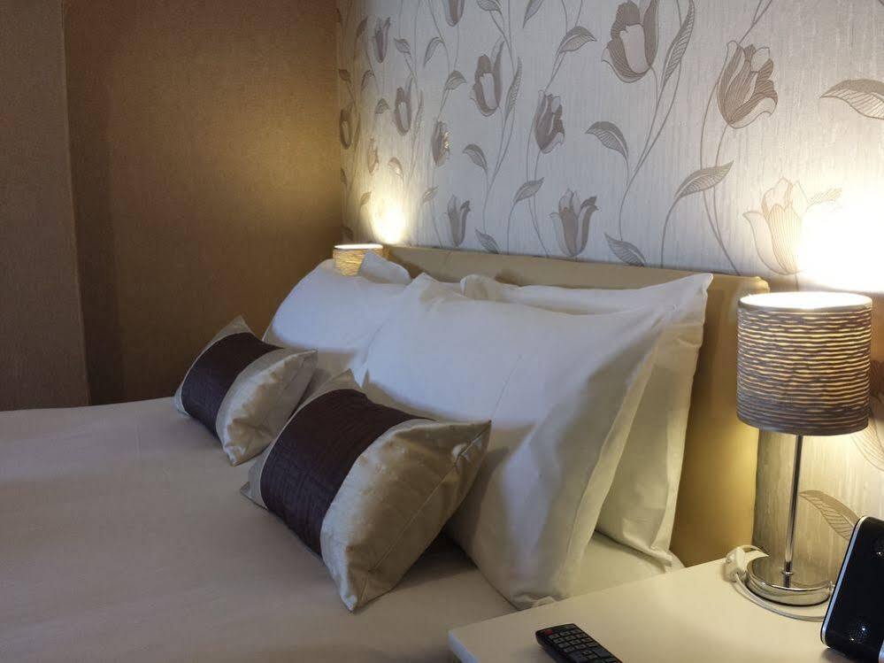 Mardonia 3* Blackpool