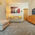 Sunflower Suite Under Sasco Apartments
