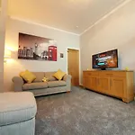 Sunflower Suite Under Sasco Apartments