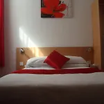 The Sandhurst Hotel