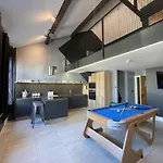 The Luxury Penthouse By Sasco Apartments