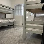 Ground Floor - Balmoral Stays - Apartment 2 - Sleeps 6 Free Wifi