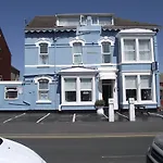 The Melrose Hotel