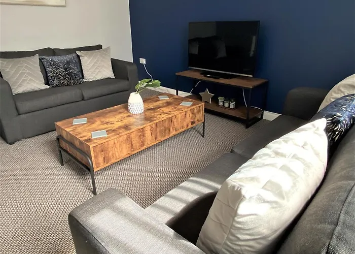 Blackpool Sleepover Apartment 5 Free Parking Sleeps 6