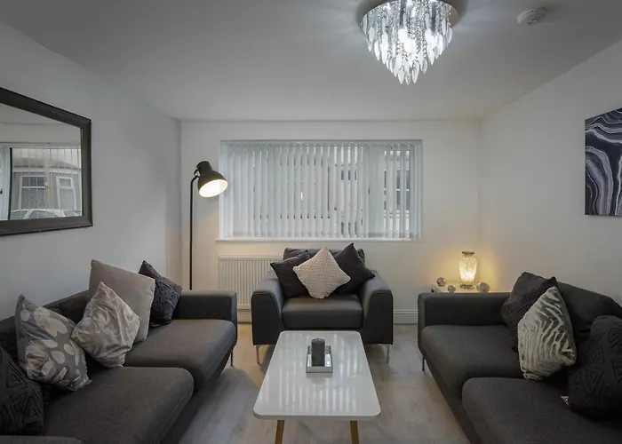 Lovely Home In Blackpool For You