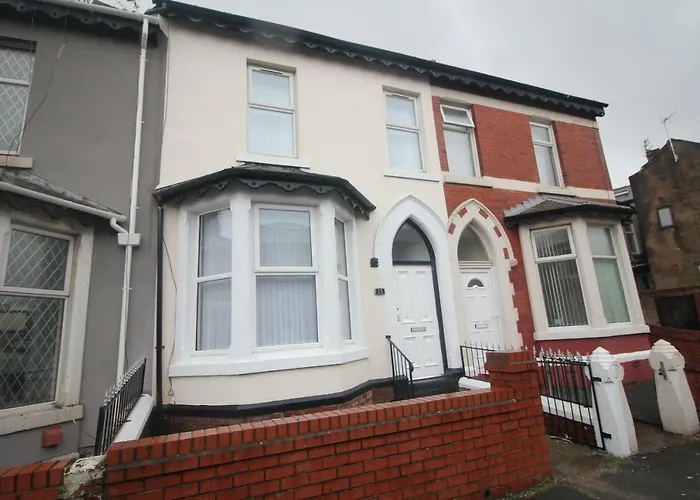 Regent Choice - Town Centre - Large Property