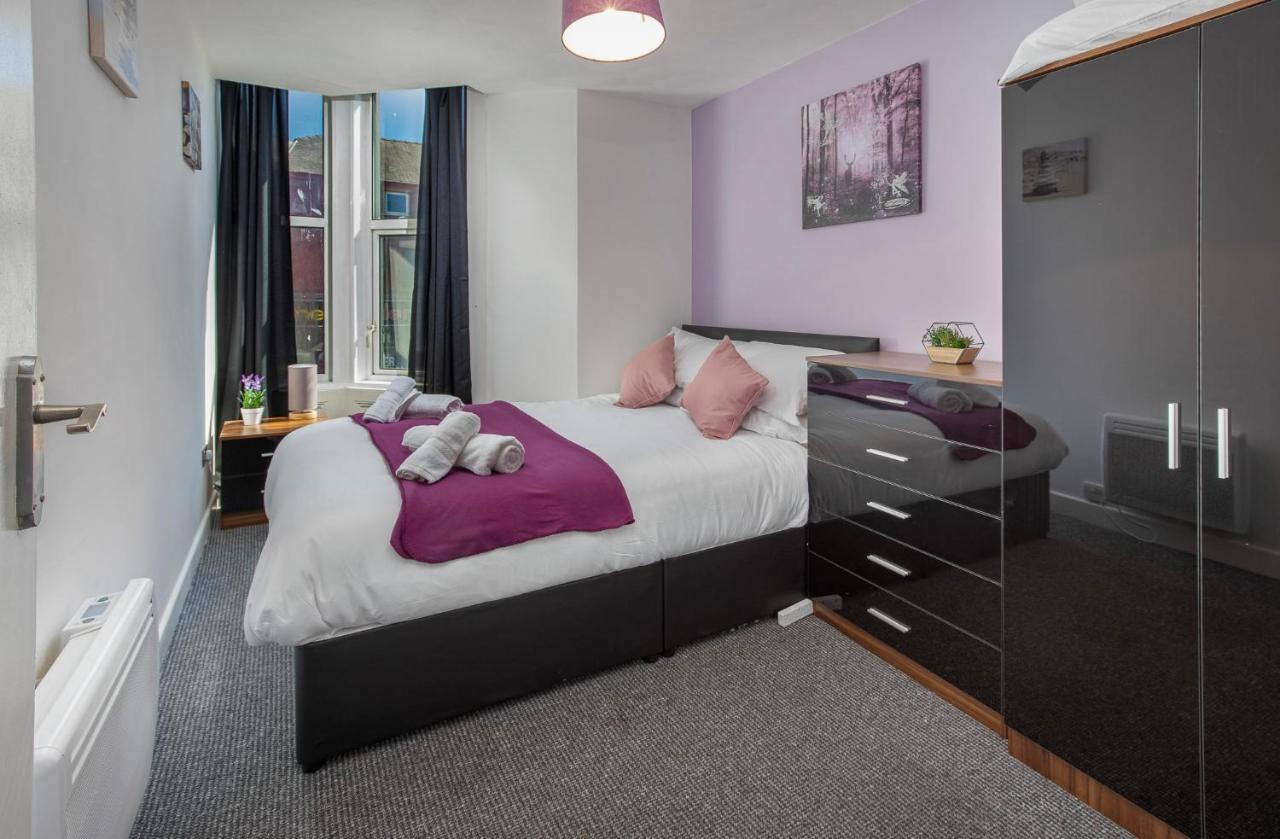 2 Bedroom At , Top Notch Serviced , Free Wifi Apartment