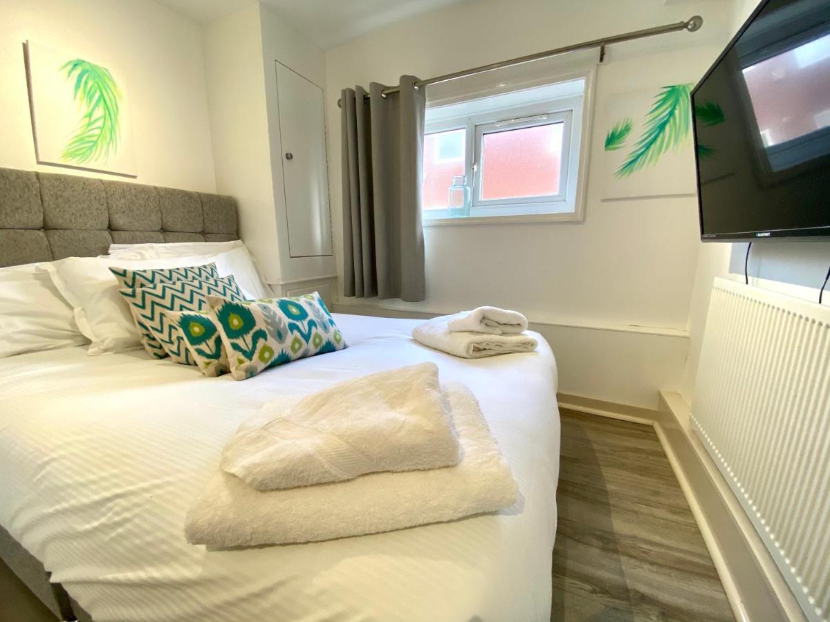 Kennedy House By Service Apartment