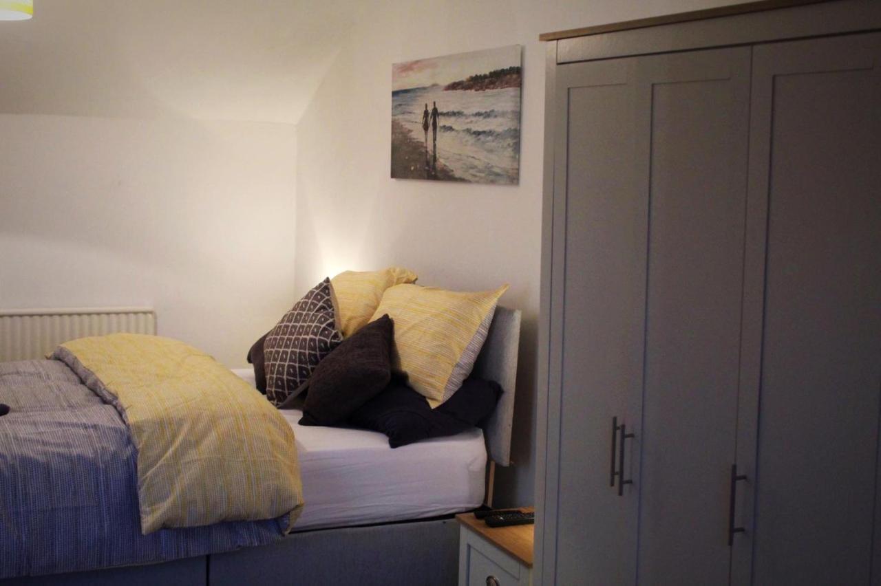 The Place By The Sea Apartment