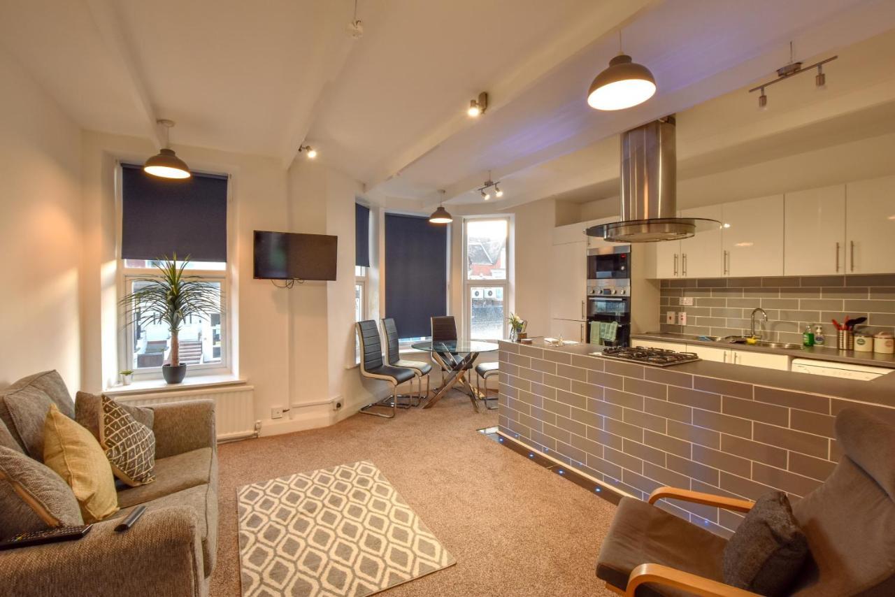 The Place By The Sea Apartment *