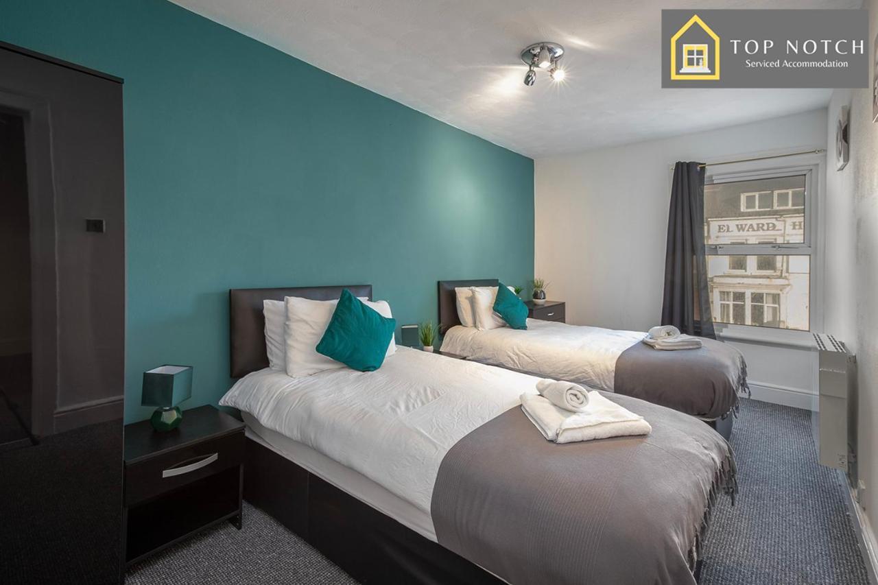 2 Bedroom At , Top Notch Serviced , Free Wifi Blackpool