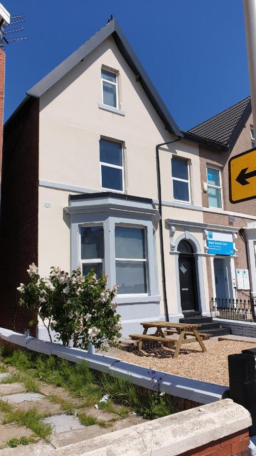 Coast Station Road * Blackpool